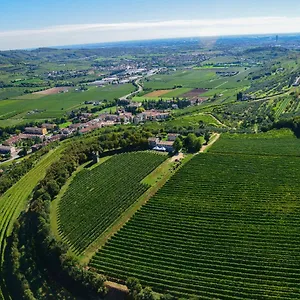 Tenuta Delo Relais Novaglie